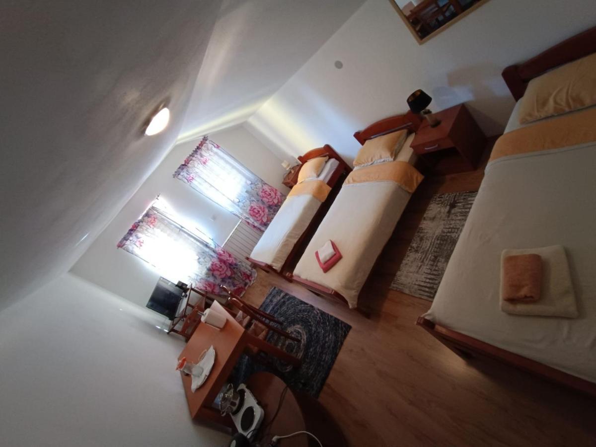 Apartments & Rooms Ramljak Korenica Pokój zdjęcie