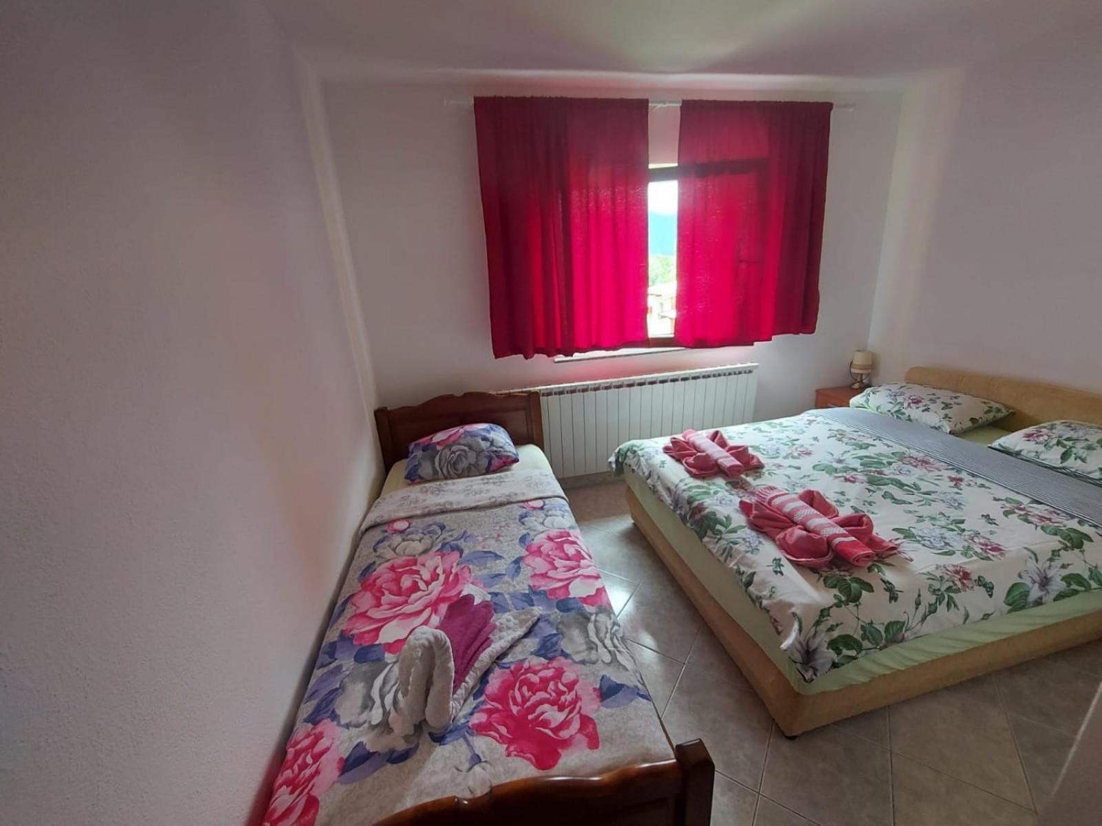 Apartments & Rooms Ramljak Korenica Pokój zdjęcie