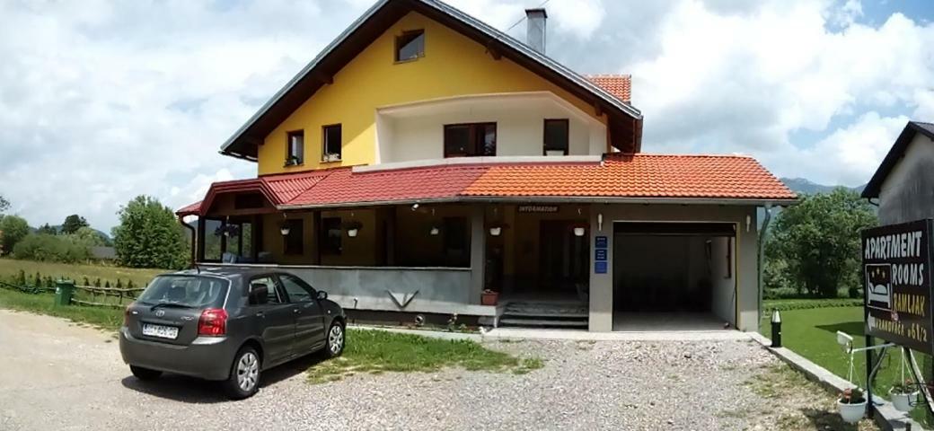 Apartments & Rooms Ramljak Korenica Zewnętrze zdjęcie
